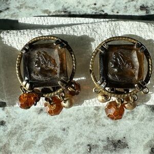 Vintage clip earrings